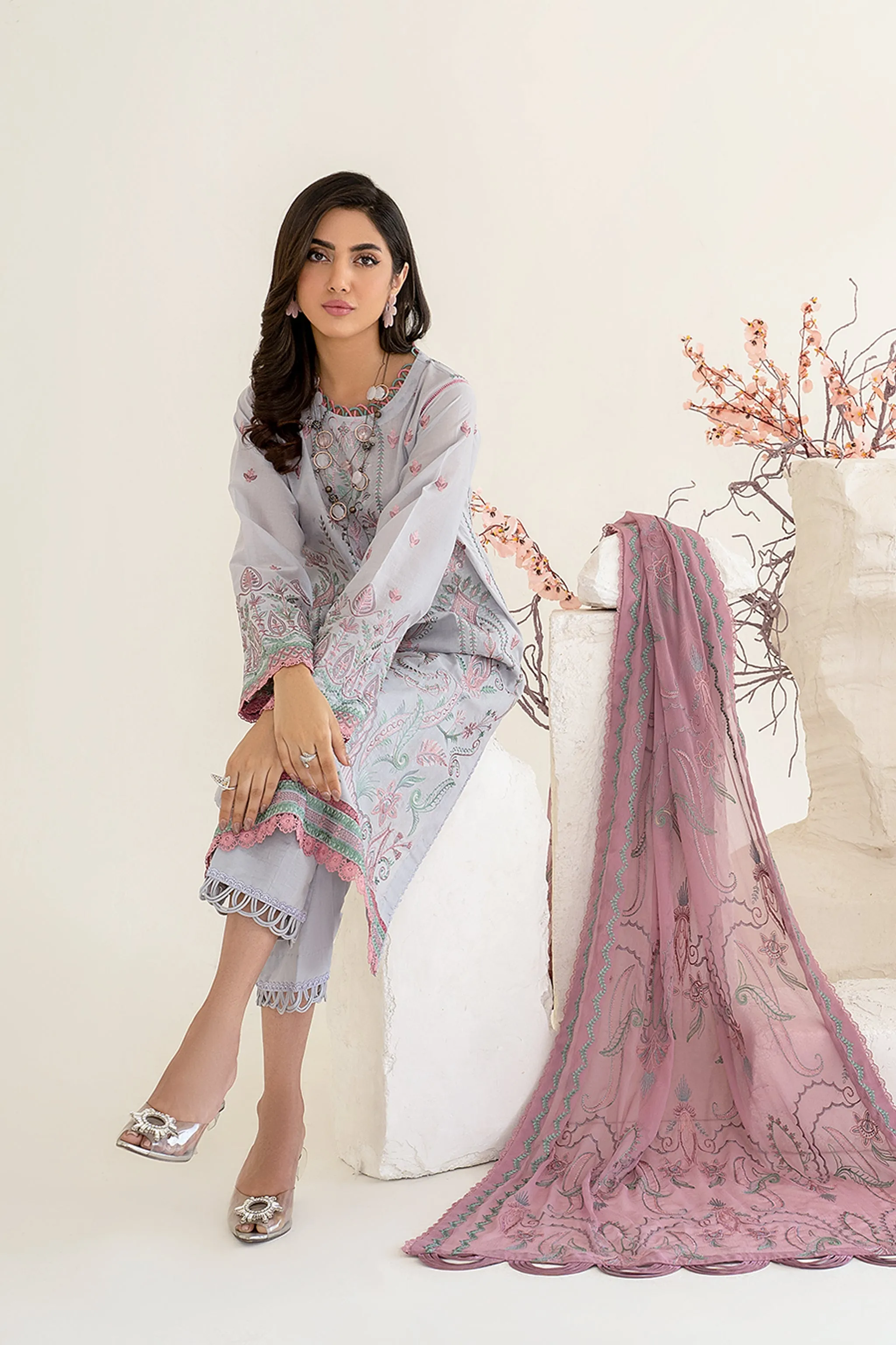 Zarif Eid Lawn Collection 2023 – ZEL 04 Izel
